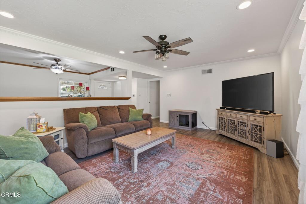 1953 Hobart Drive