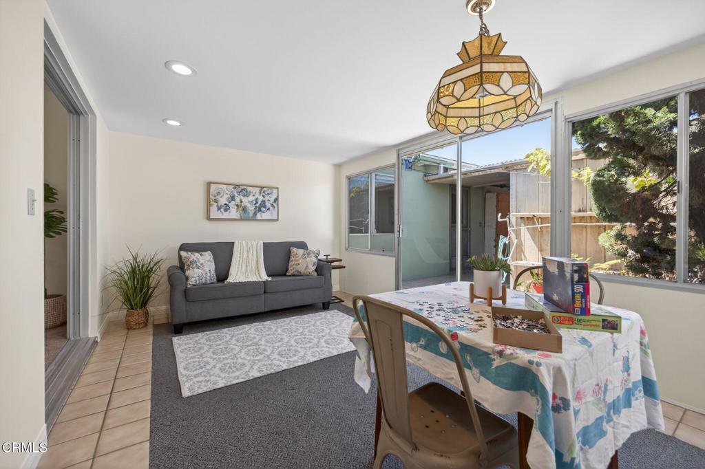 213 E Elfin Green
