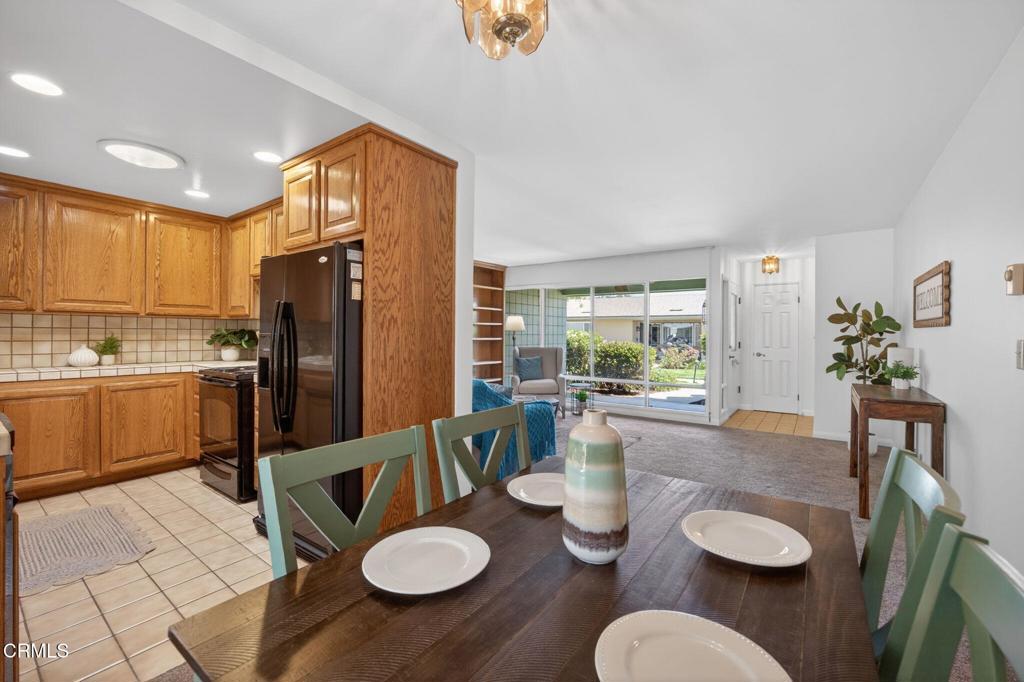 213 E Elfin Green