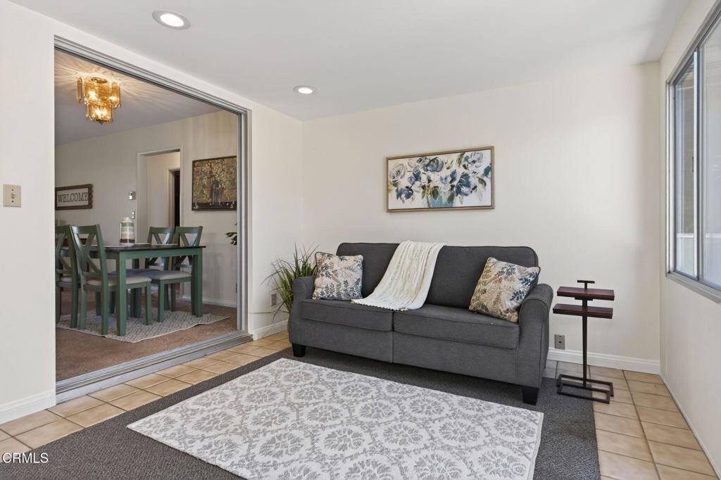 213 E Elfin Green