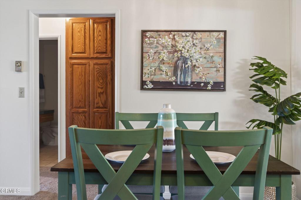 213 E Elfin Green