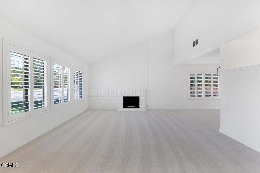 109 Greenmeadow Avenue