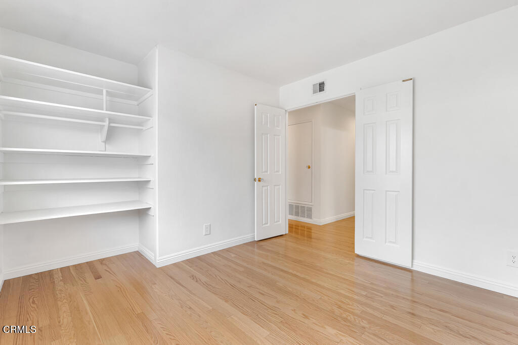 109 Greenmeadow Avenue
