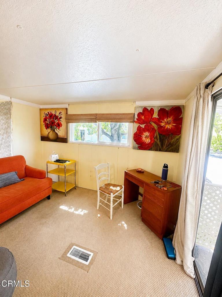 9097 N Ventura 16