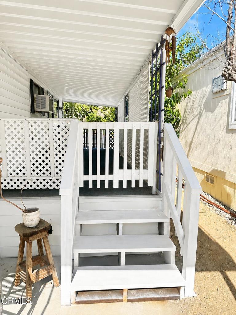 9097 N Ventura 16