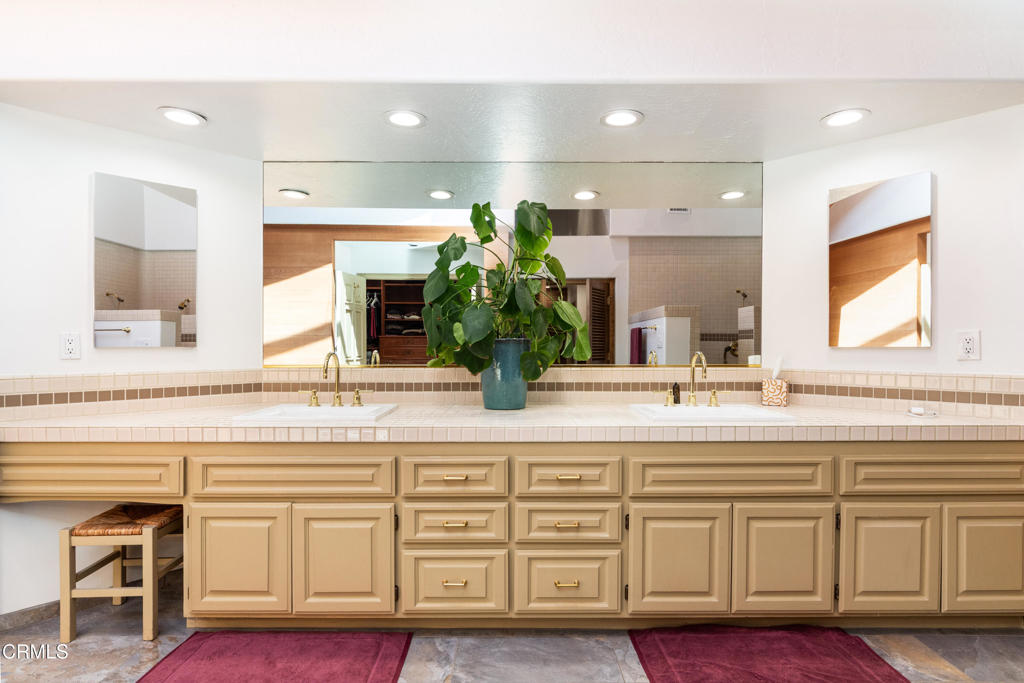 86 Pino Court