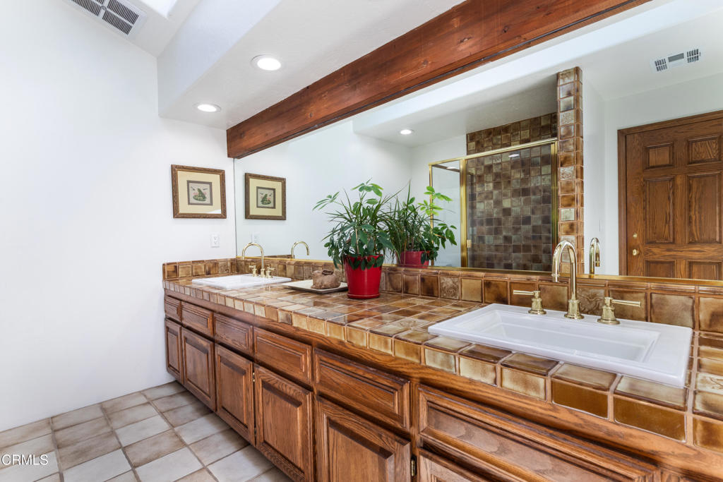 86 Pino Court