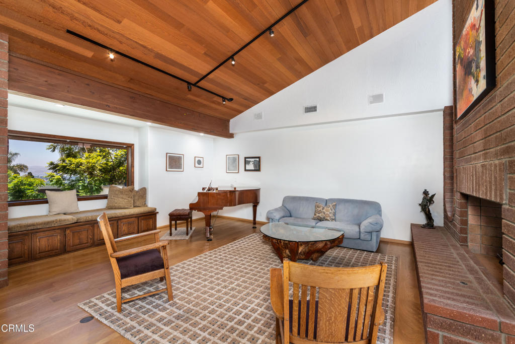 86 Pino Court