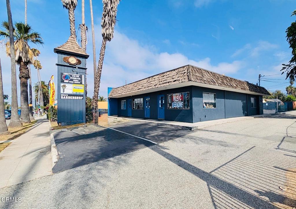 553 Ventura Street