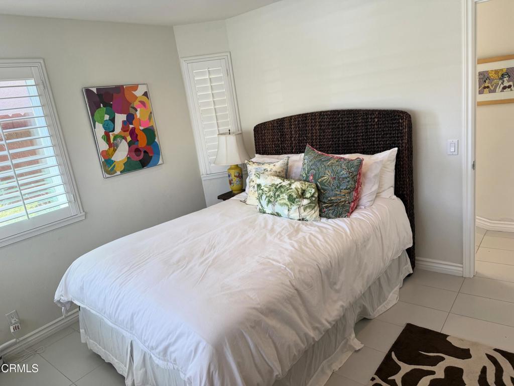 5121 Neptune Square