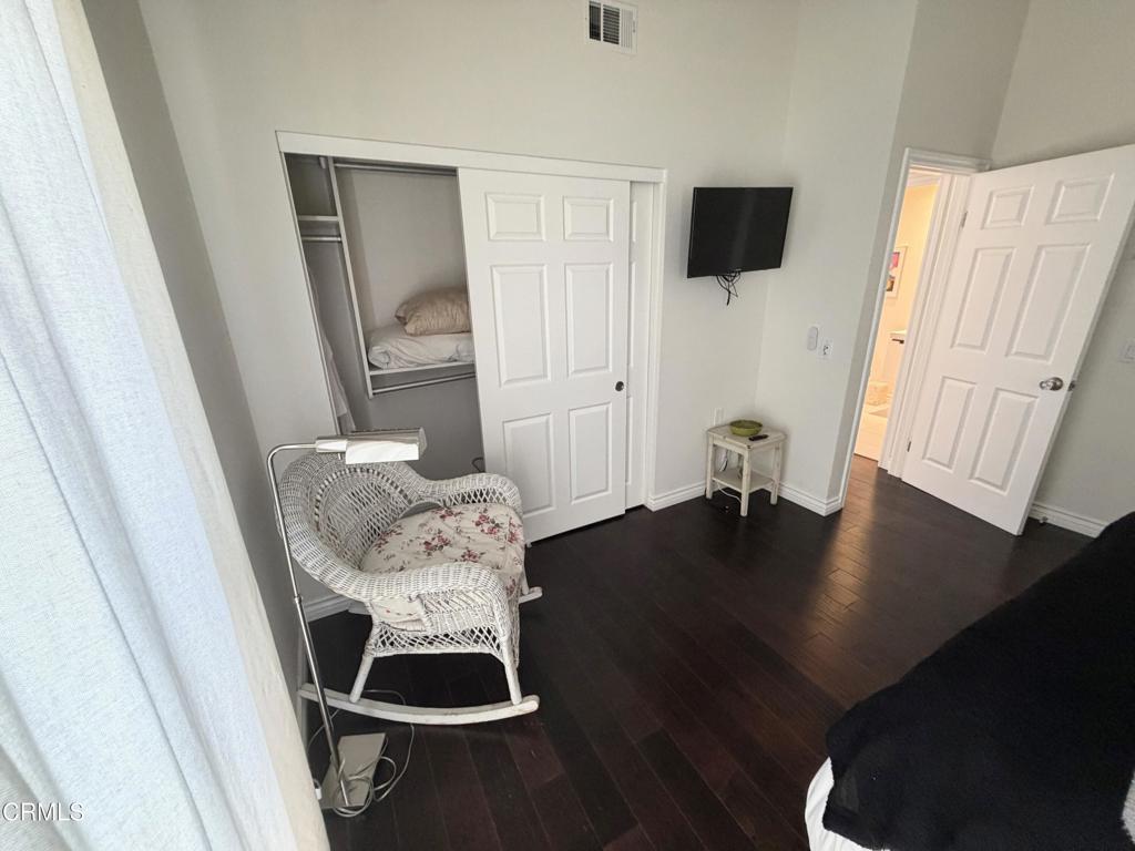 5121 Neptune Square