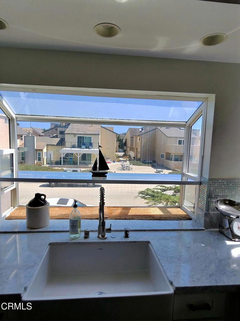 5121 Neptune Square