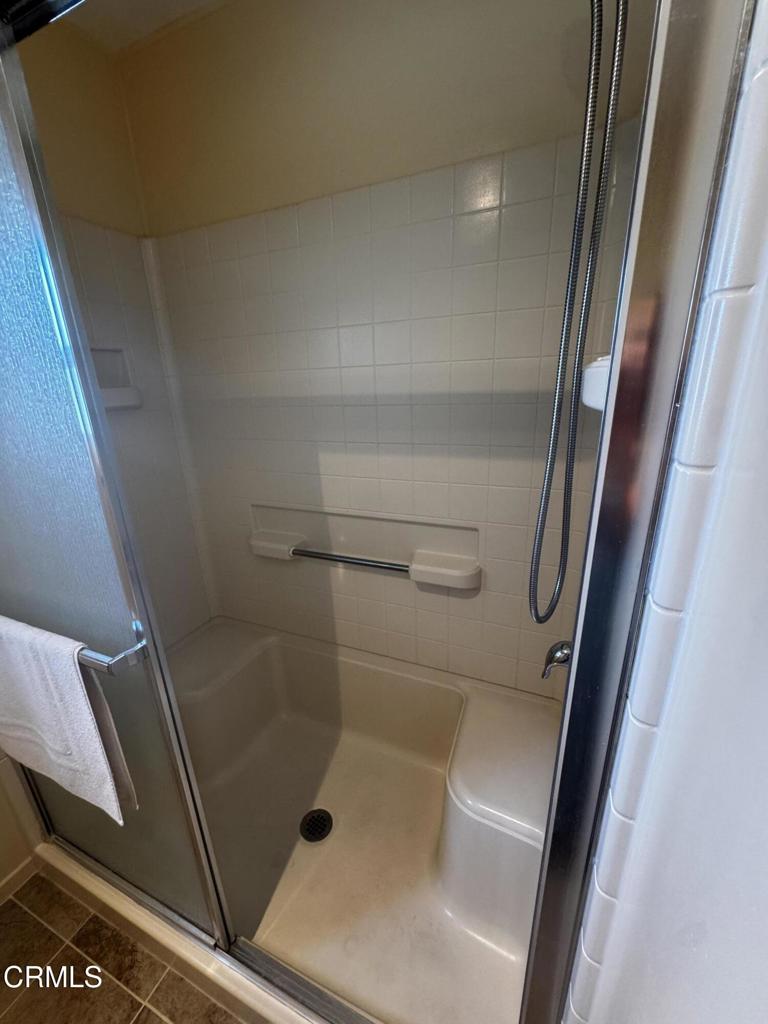 33 Irena Avenue 99