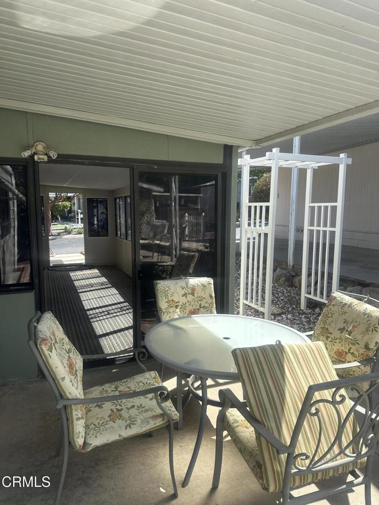 33 Irena Avenue 99