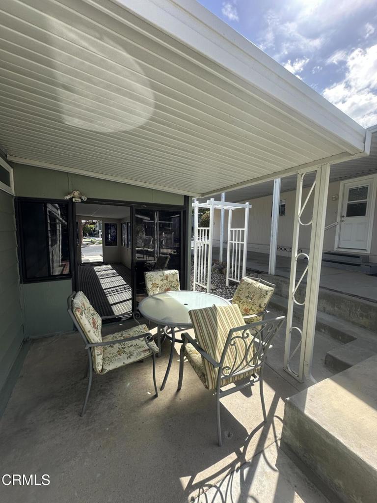 33 Irena Avenue 99