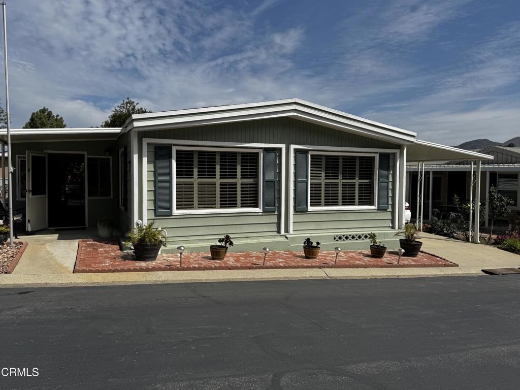 33 Irena Avenue 99