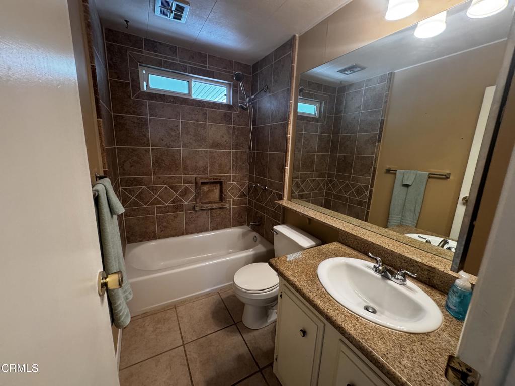 33 Irena Avenue 99