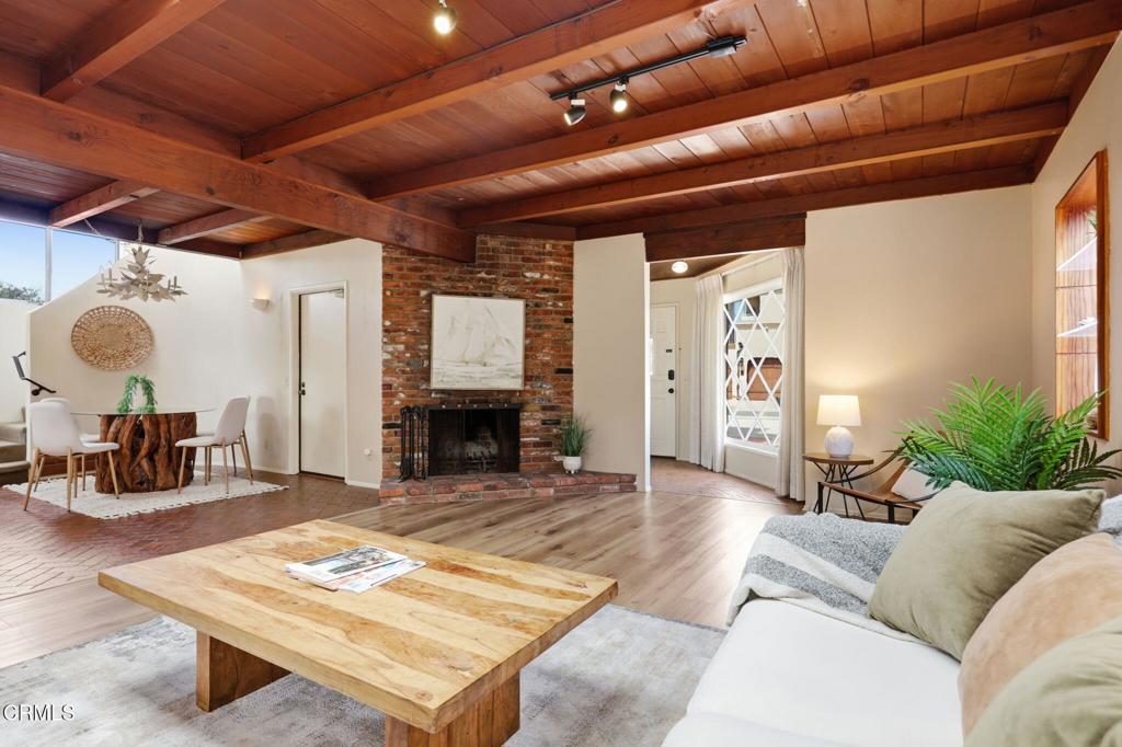 1108 Winthrop Lane