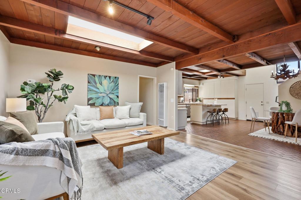 1108 Winthrop Lane