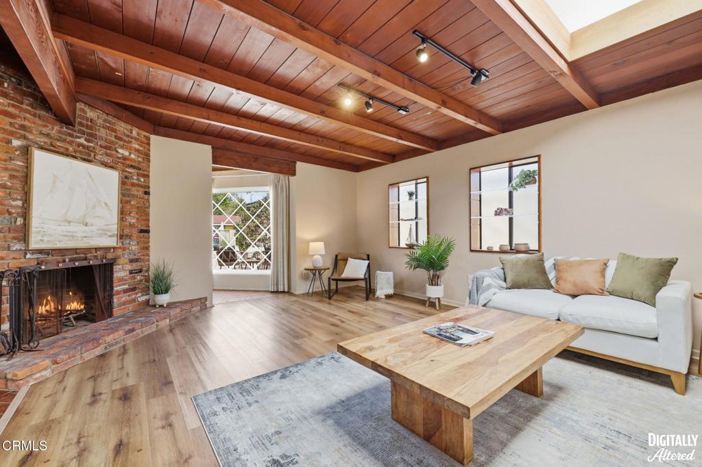 1108 Winthrop Lane