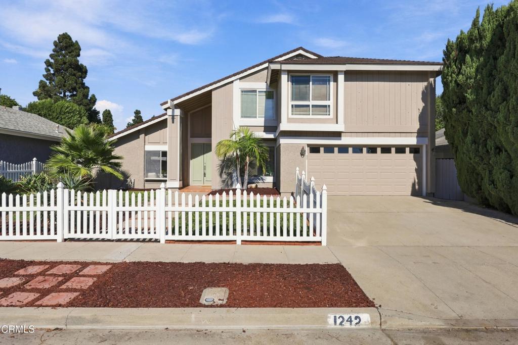 1242 Crestlake Avenue