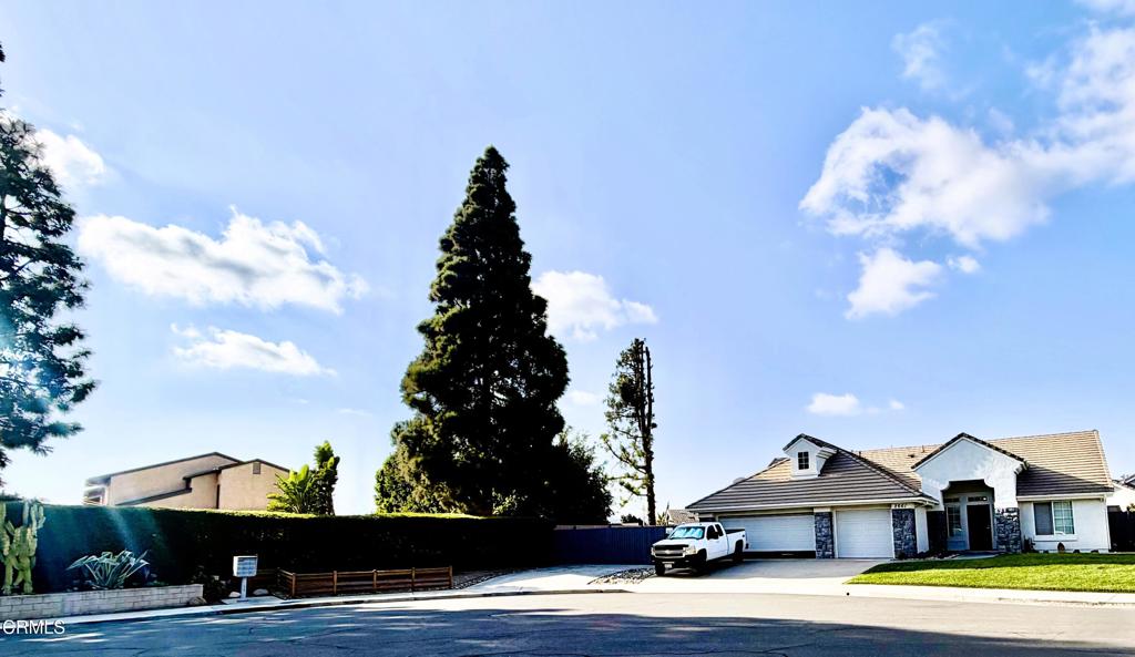 2661 Waverly Avenue