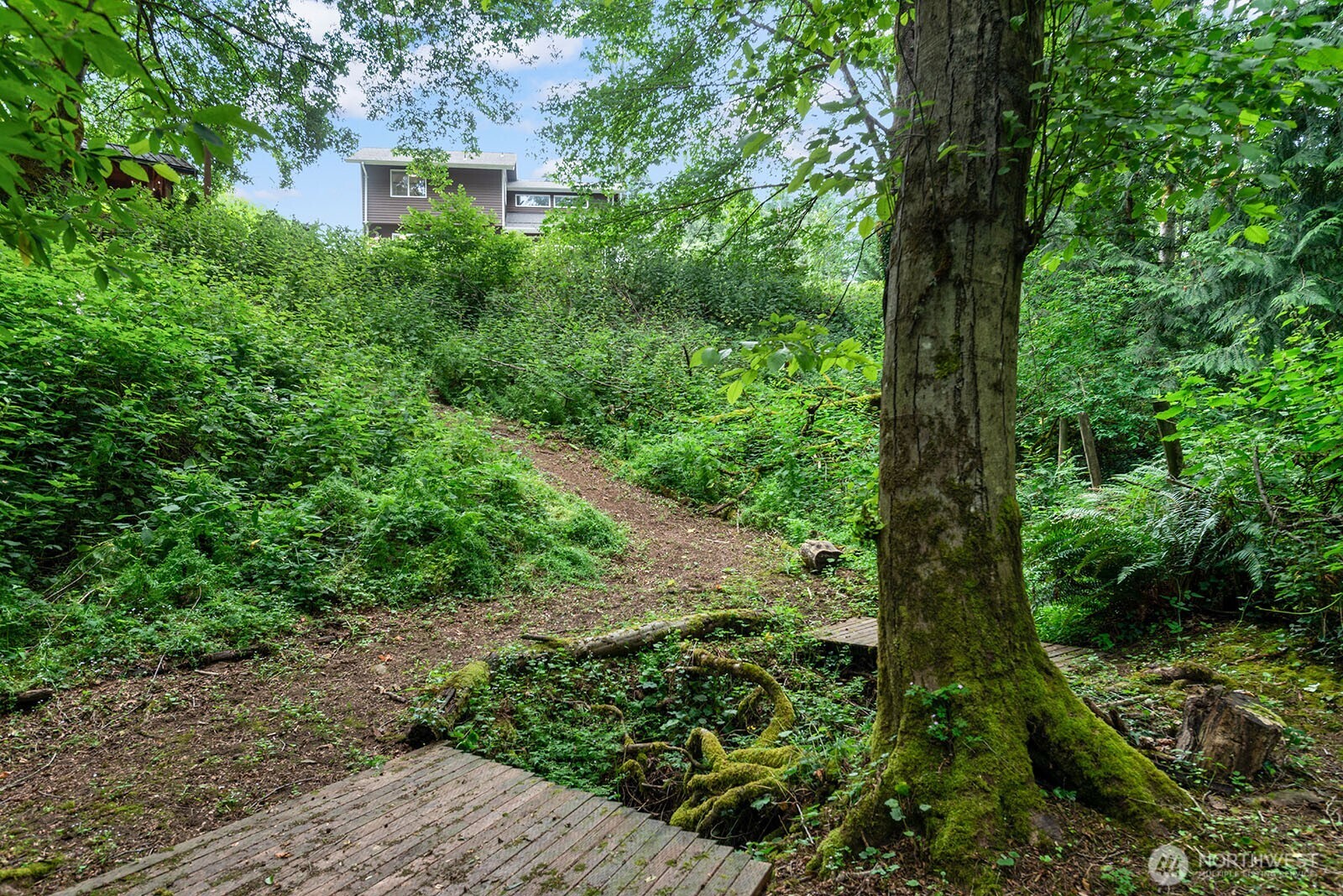 23835 Dockton Road SW