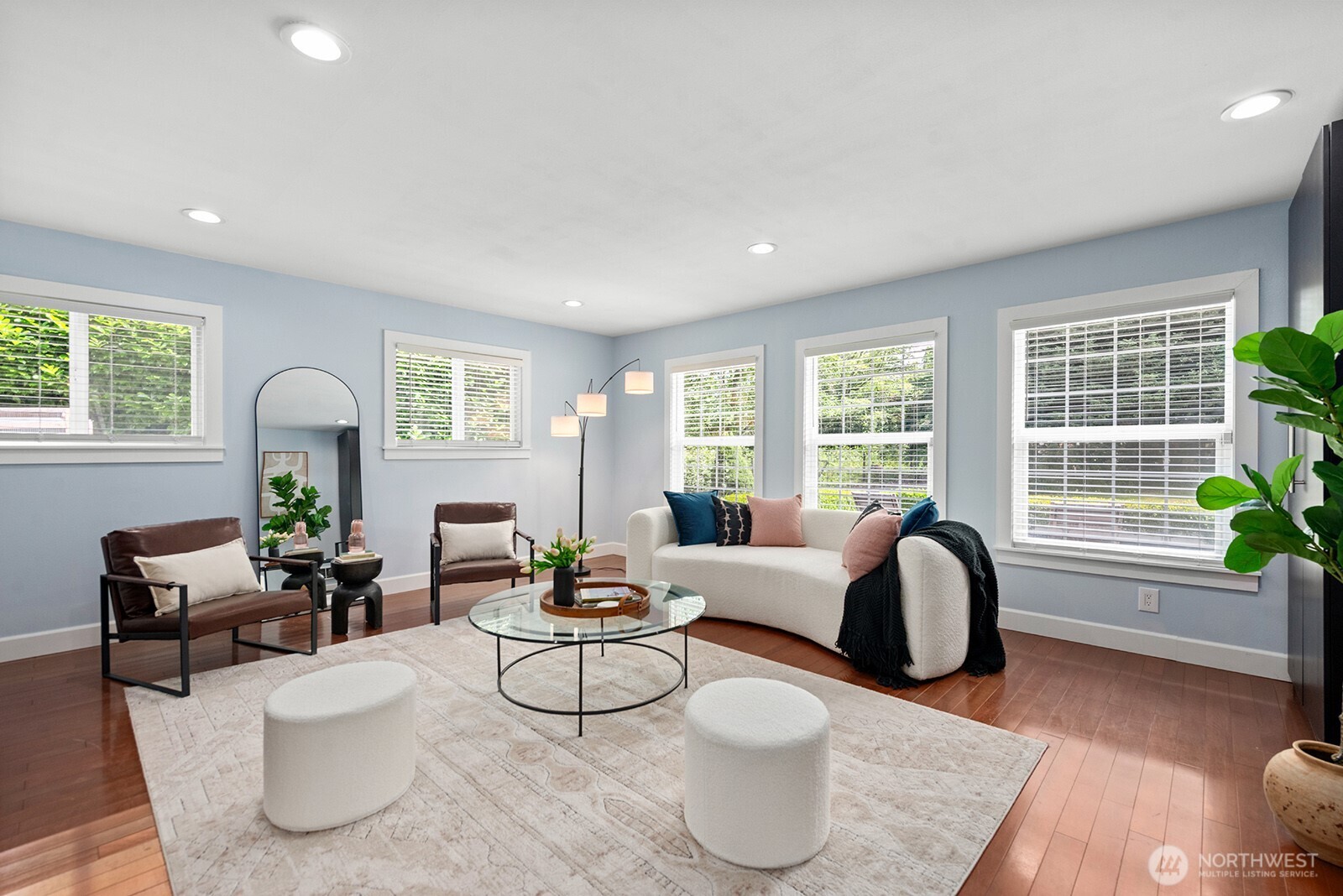 23835 Dockton Road SW