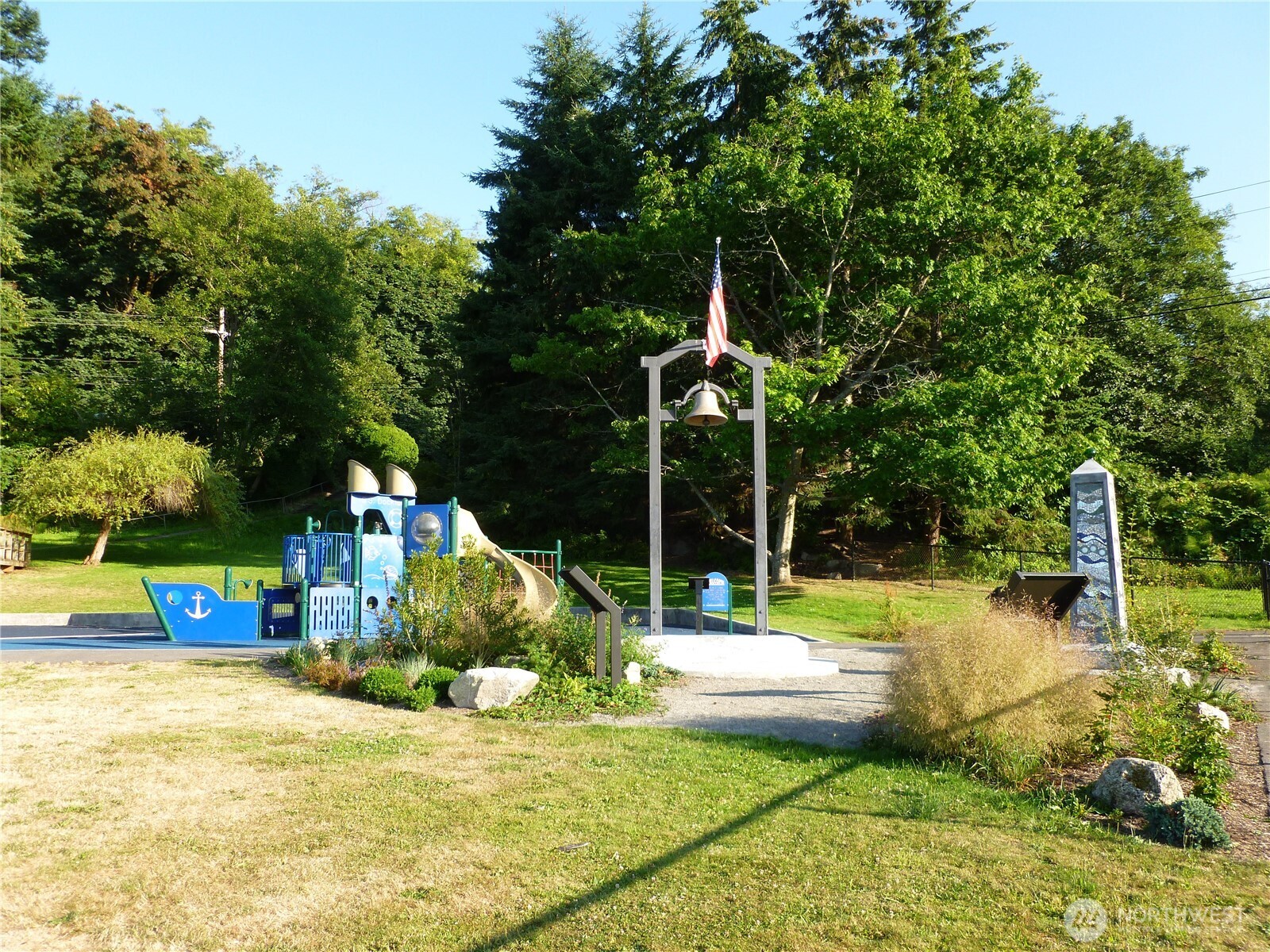 23835 Dockton Road SW