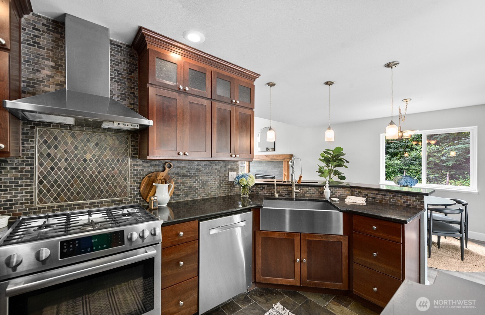 23835 Dockton Road SW