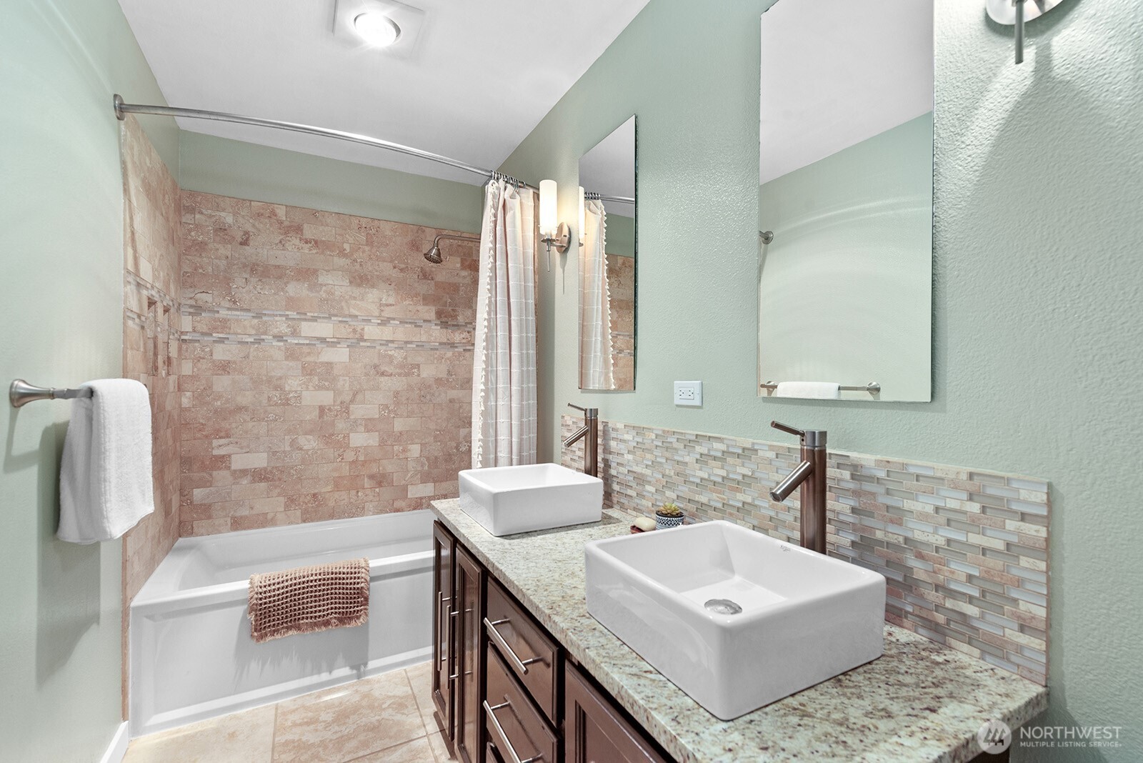 23835 Dockton Road SW