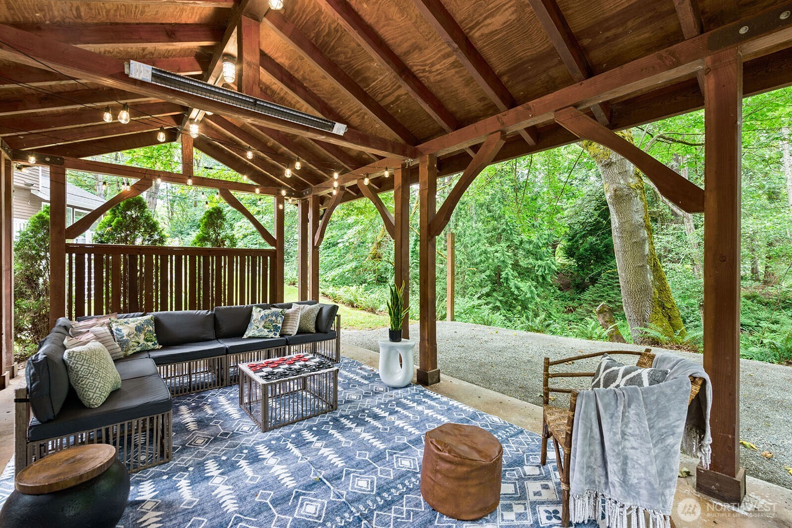 23835 Dockton Road SW