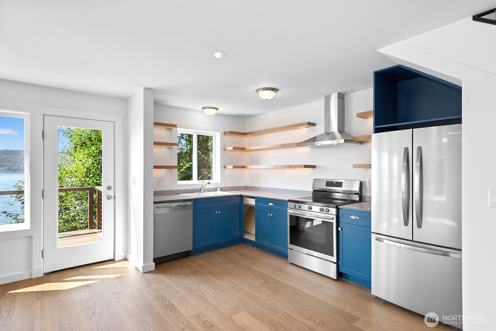 14758 SW Spring Beach Road