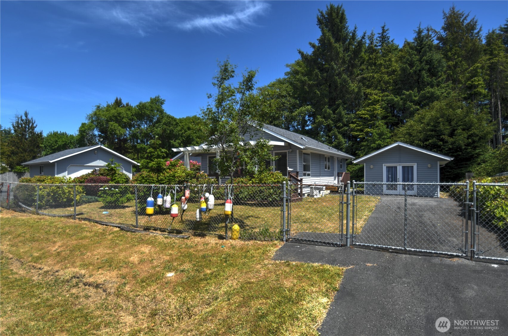 558 Meadow Avenue NE
