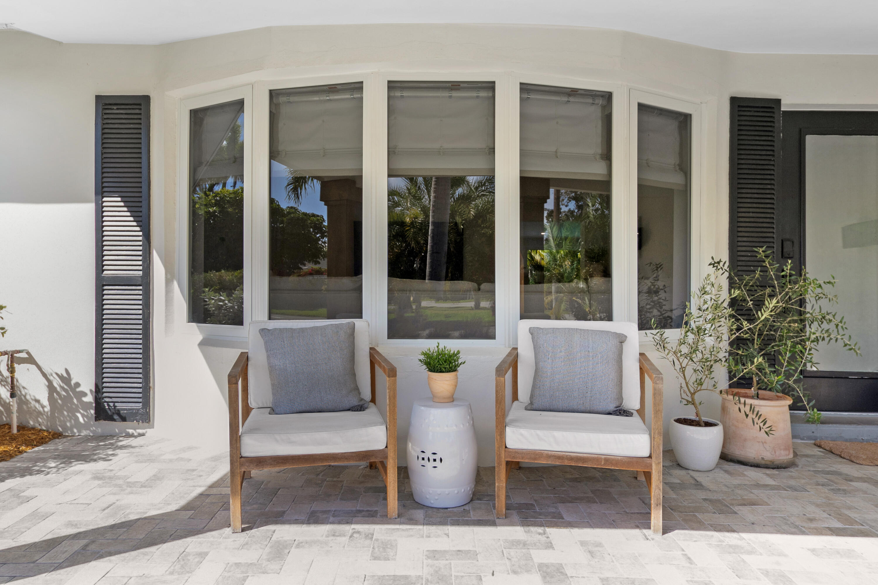 5351 NE 16th Terrace