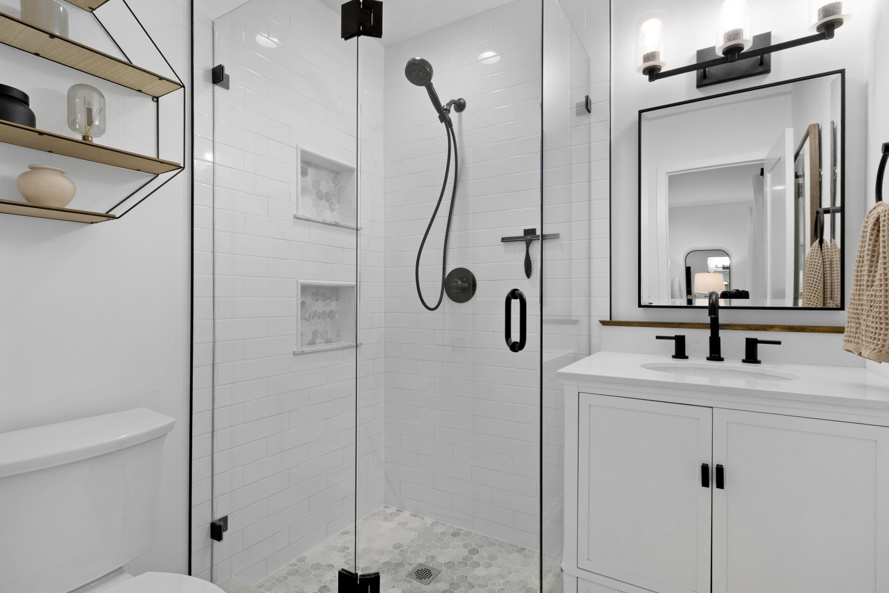 5351 NE 16th Terrace