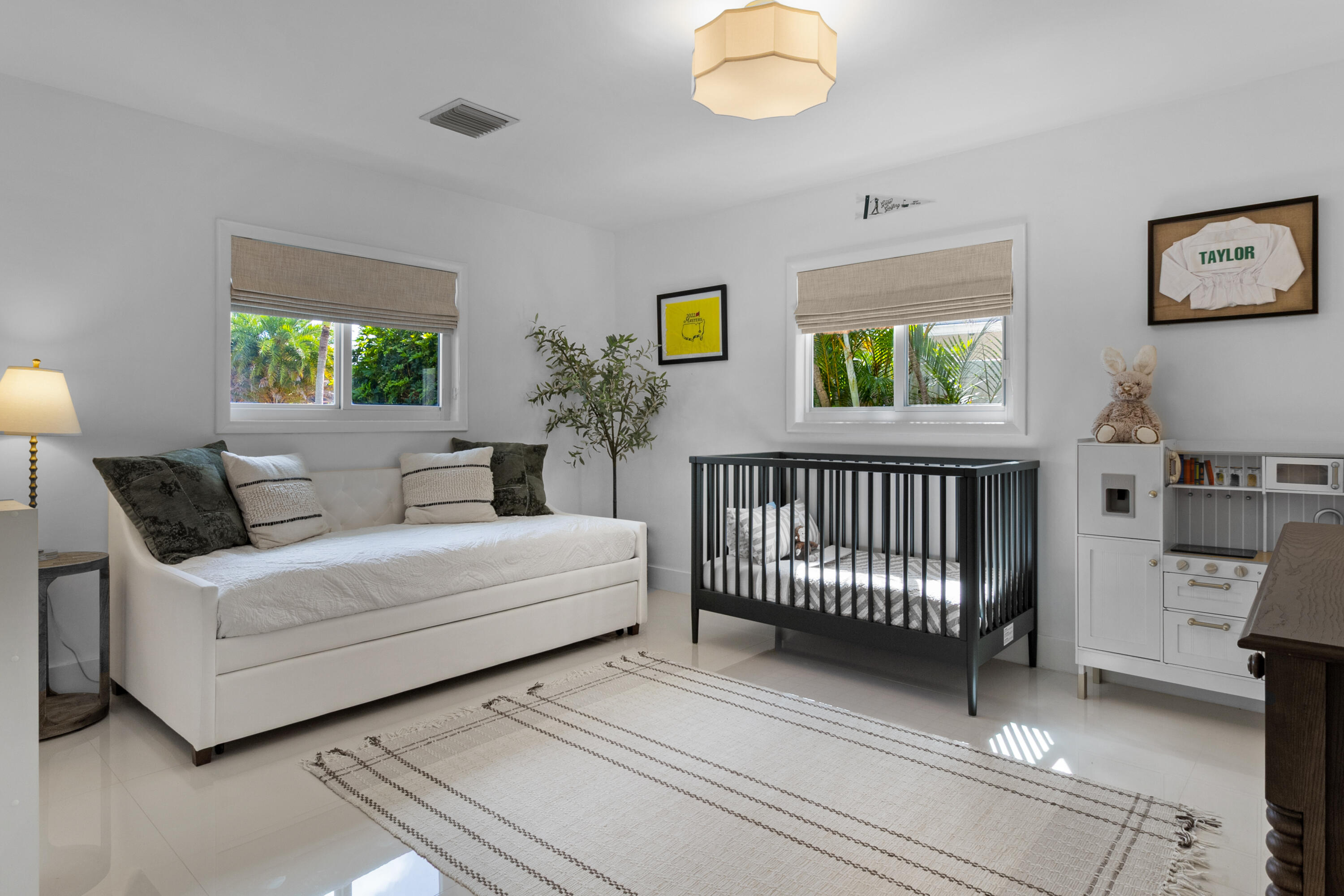 5351 NE 16th Terrace