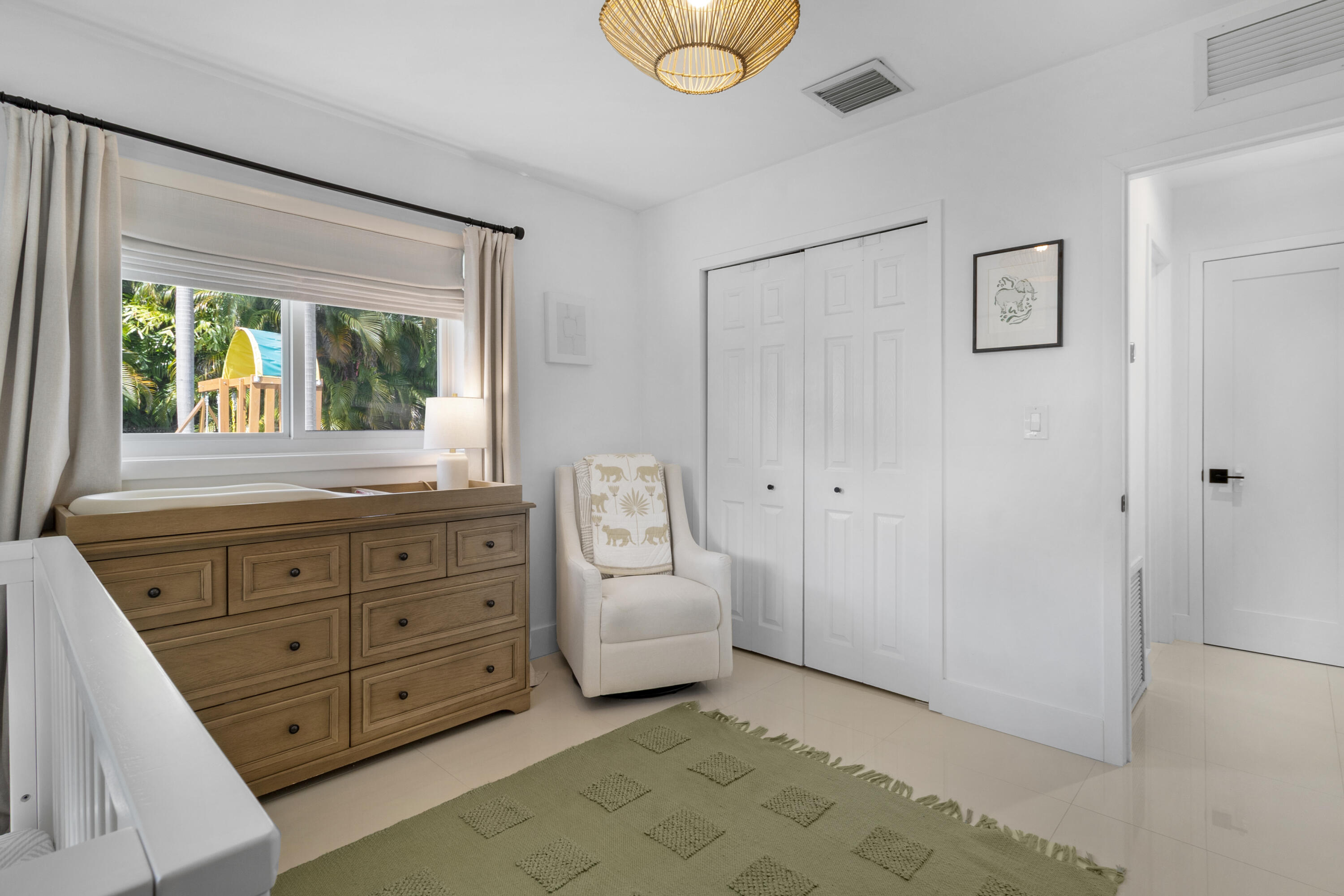 5351 NE 16th Terrace