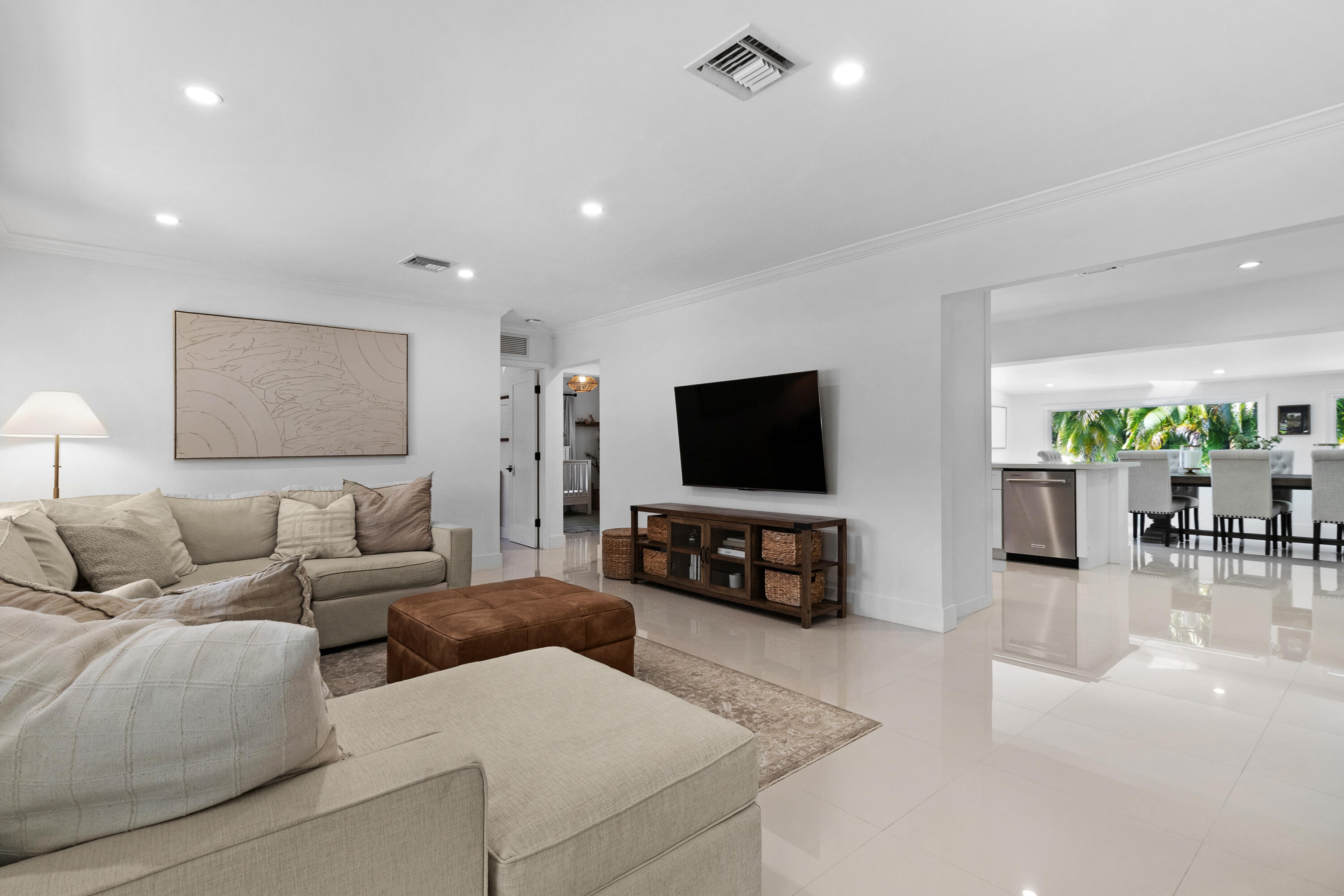 5351 NE 16th Terrace