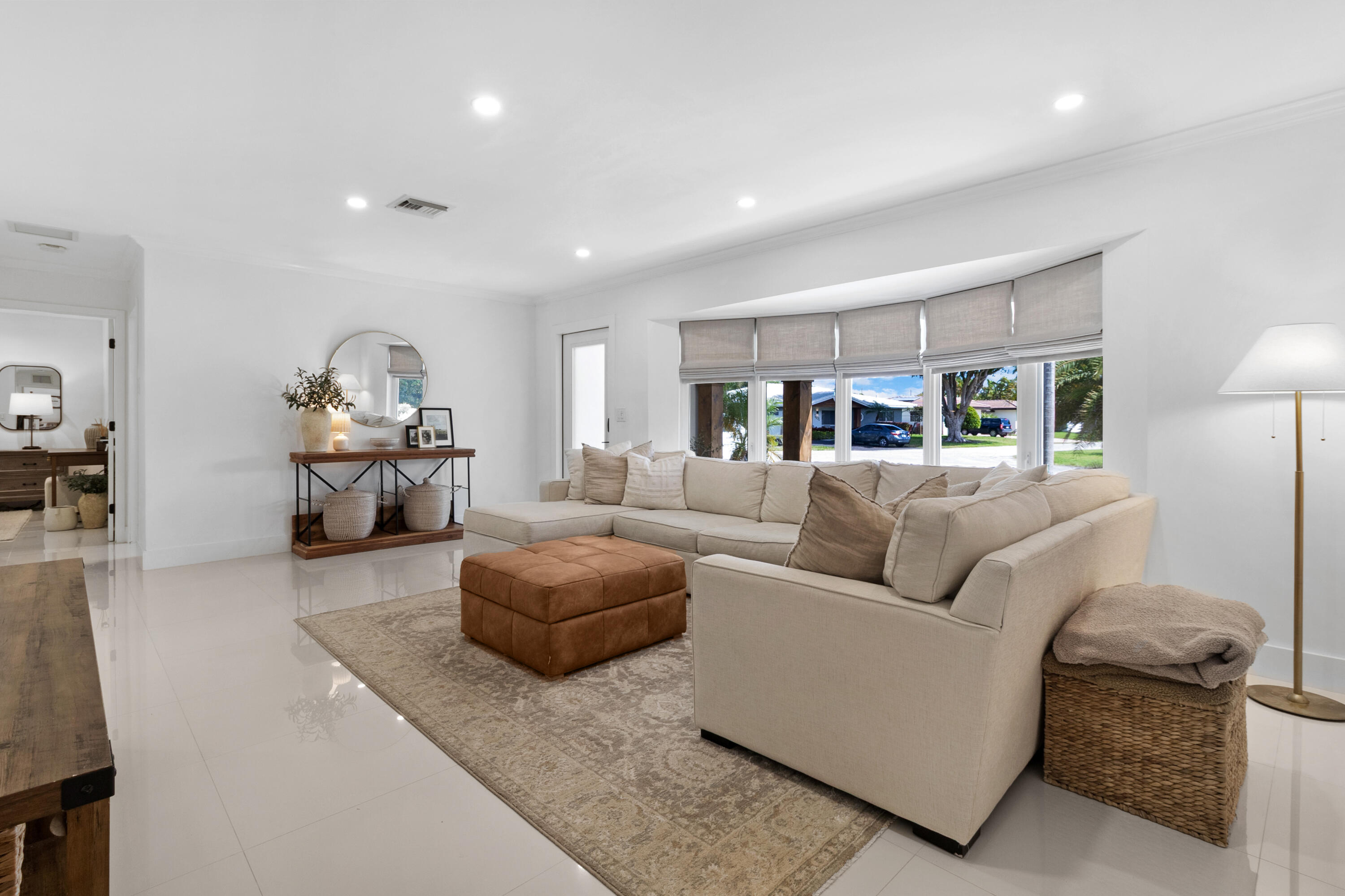 5351 NE 16th Terrace