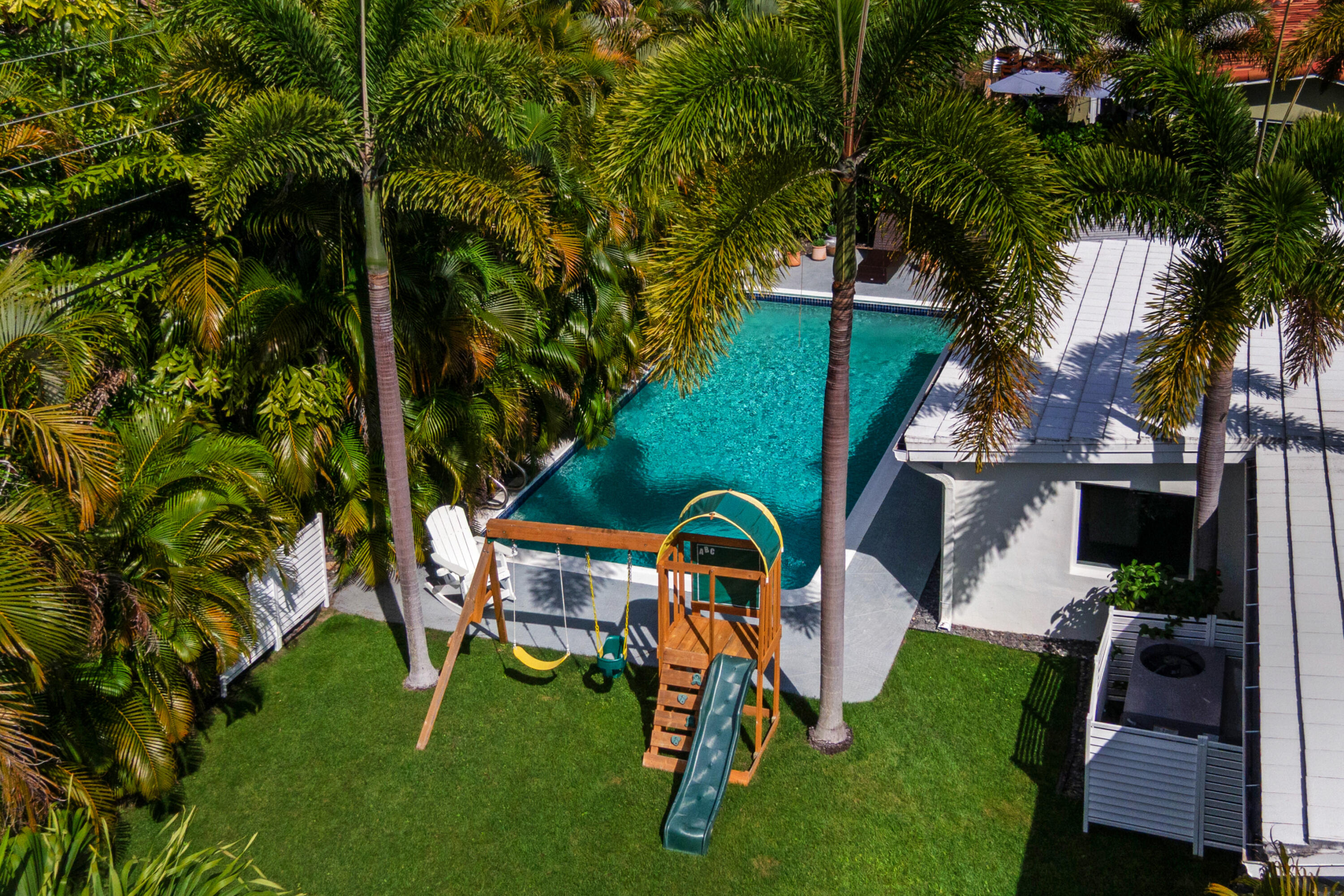 5351 NE 16th Terrace