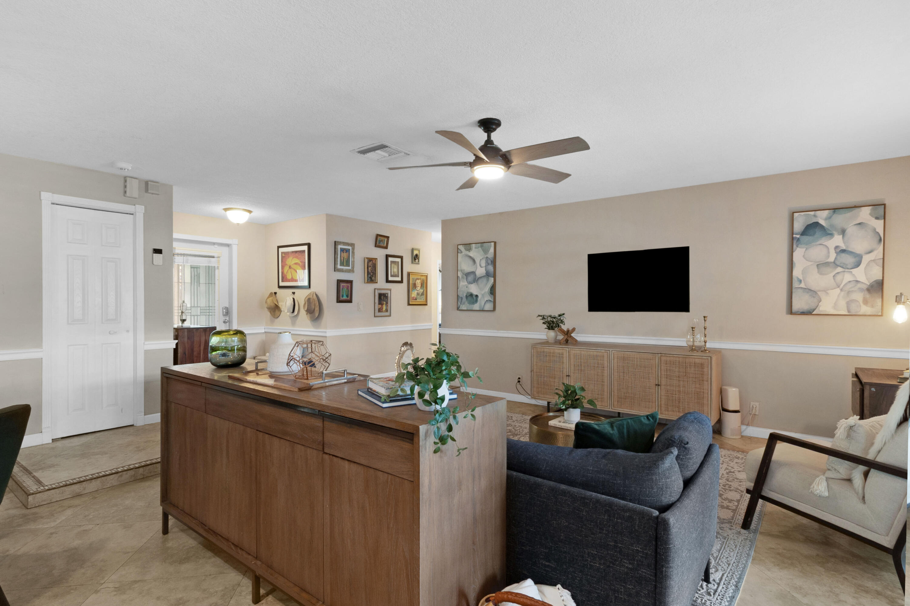 8017 NW 74th Terrace