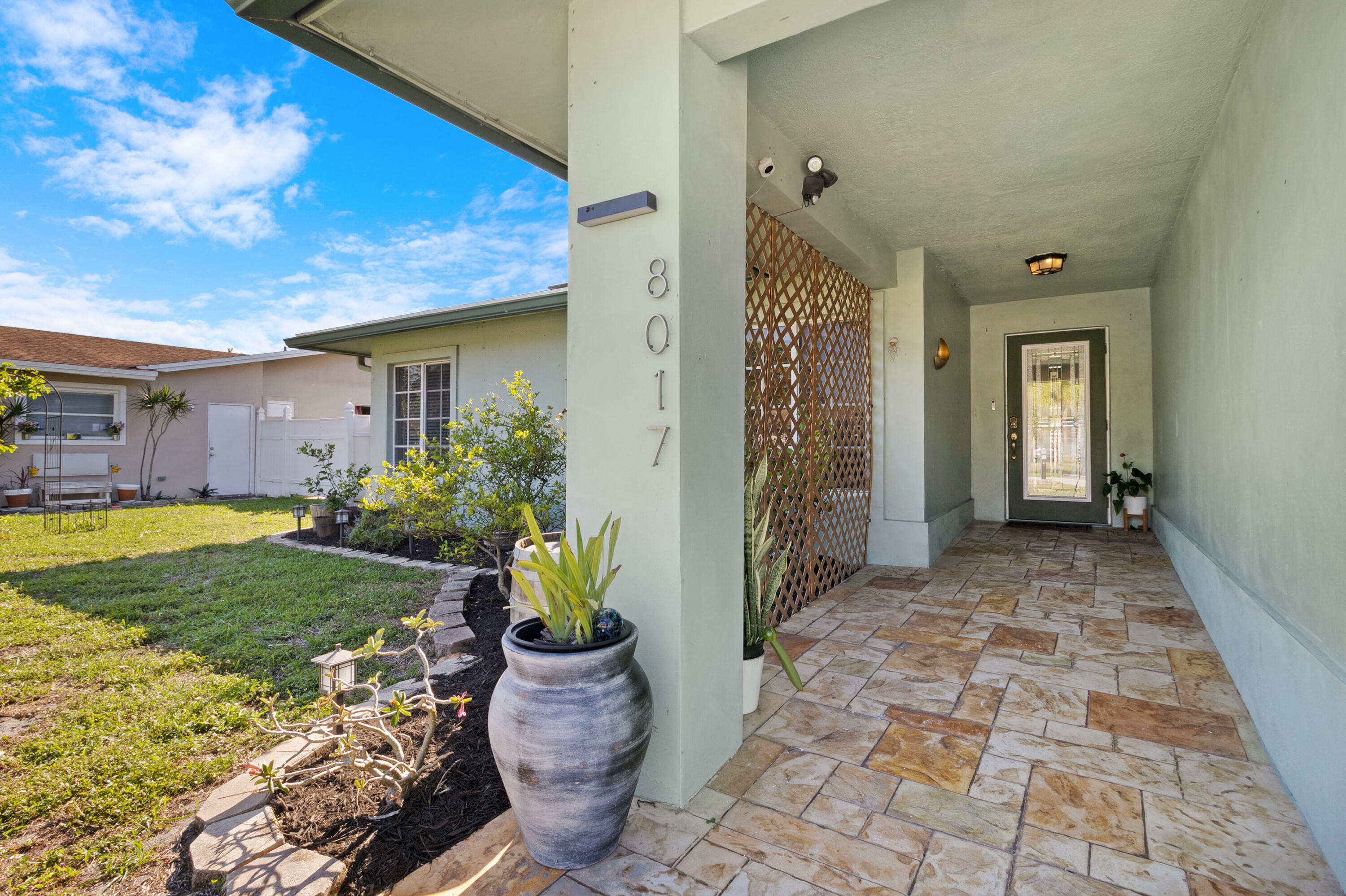 8017 NW 74th Terrace