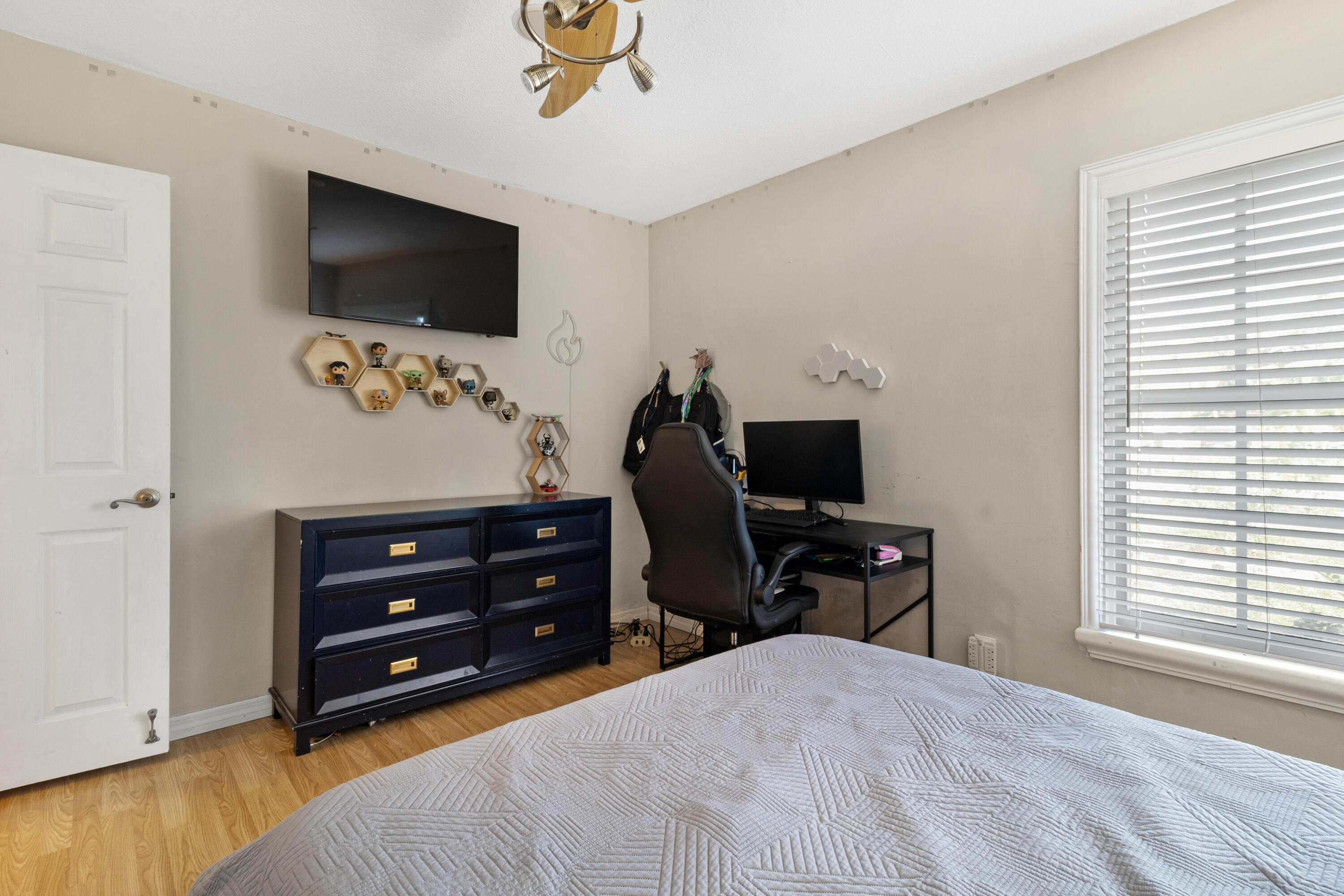 8017 NW 74th Terrace