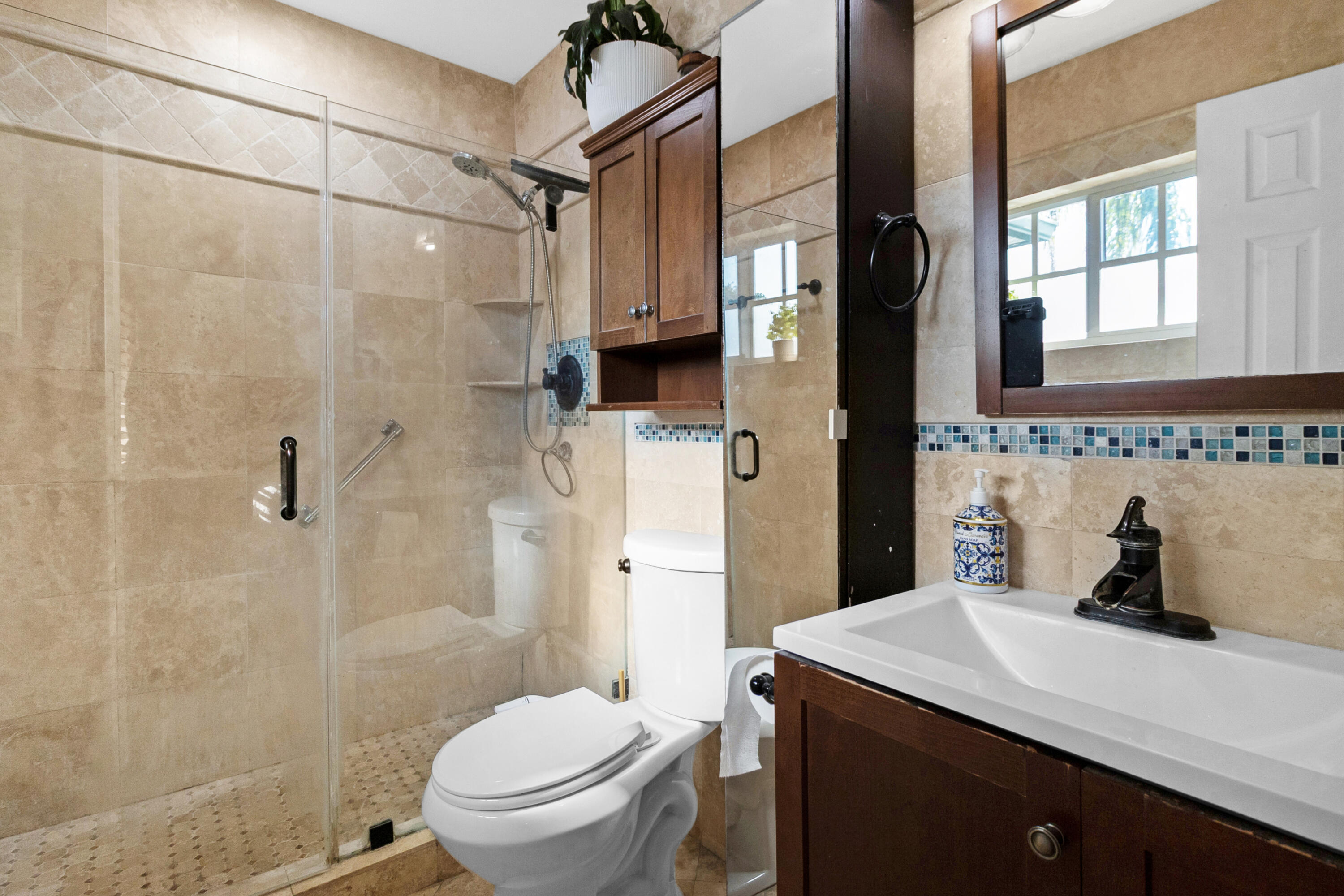 8017 NW 74th Terrace