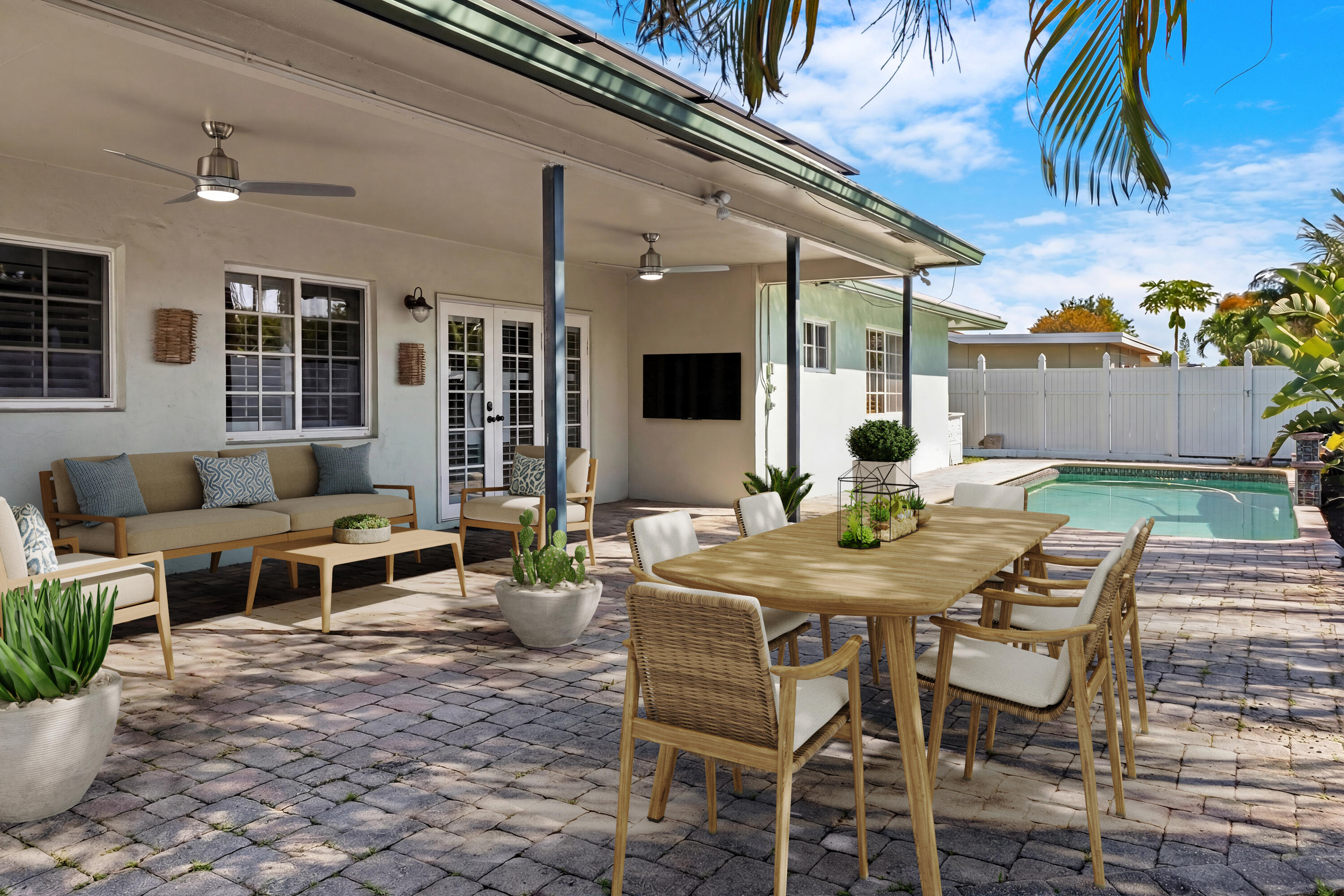 8017 NW 74th Terrace