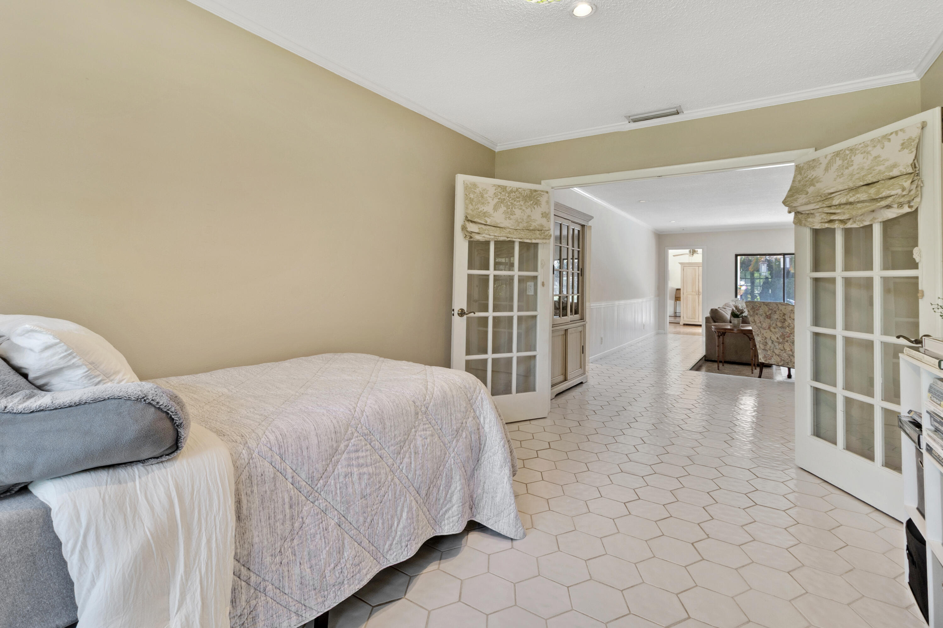 1350 W Terra Mar Drive