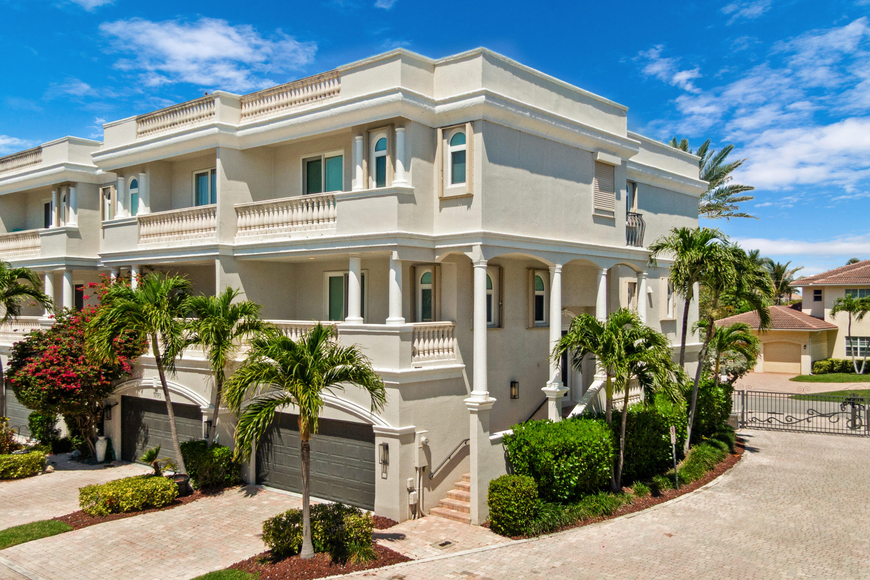 1792 Bay Drive 27