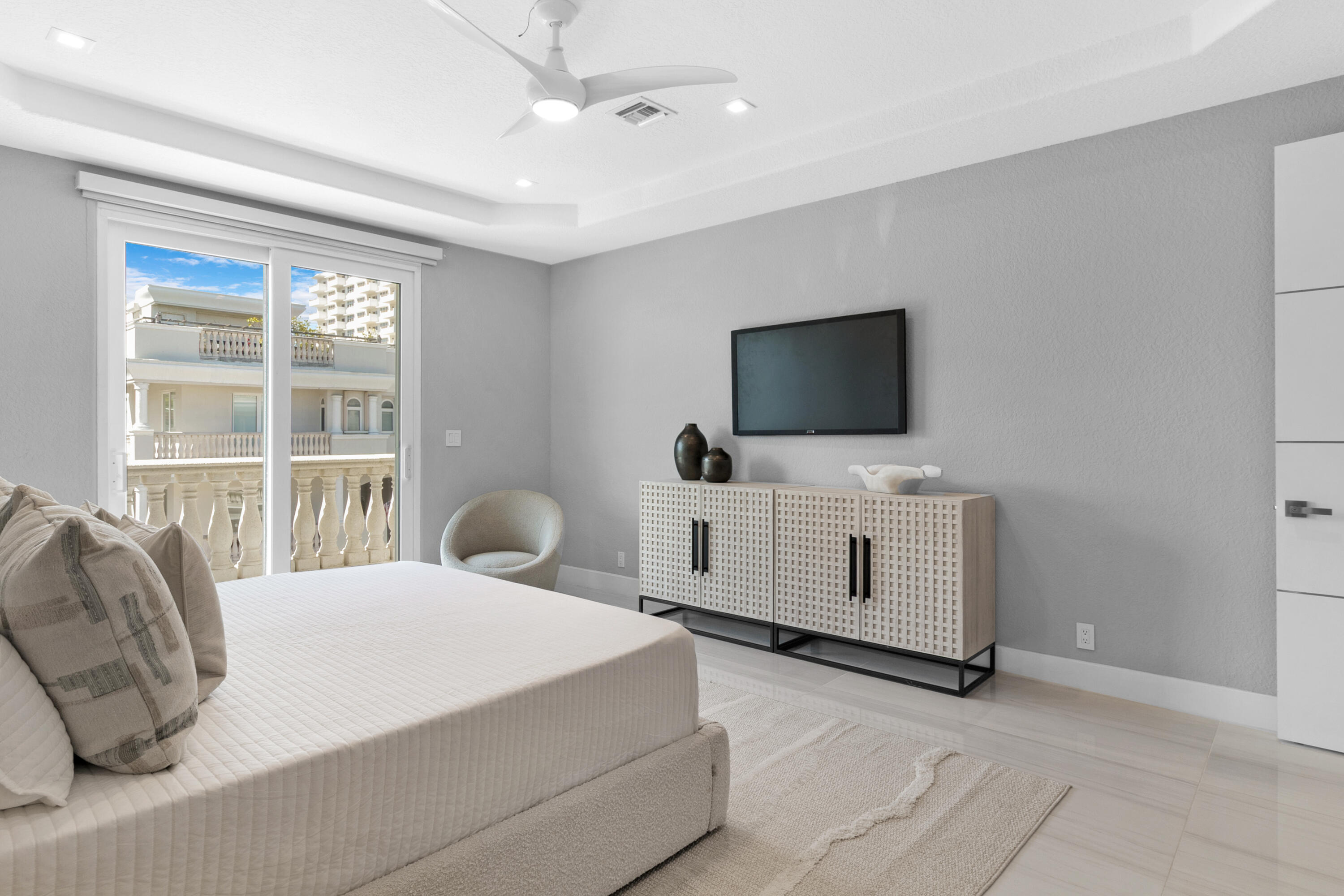 1792 Bay Drive 27