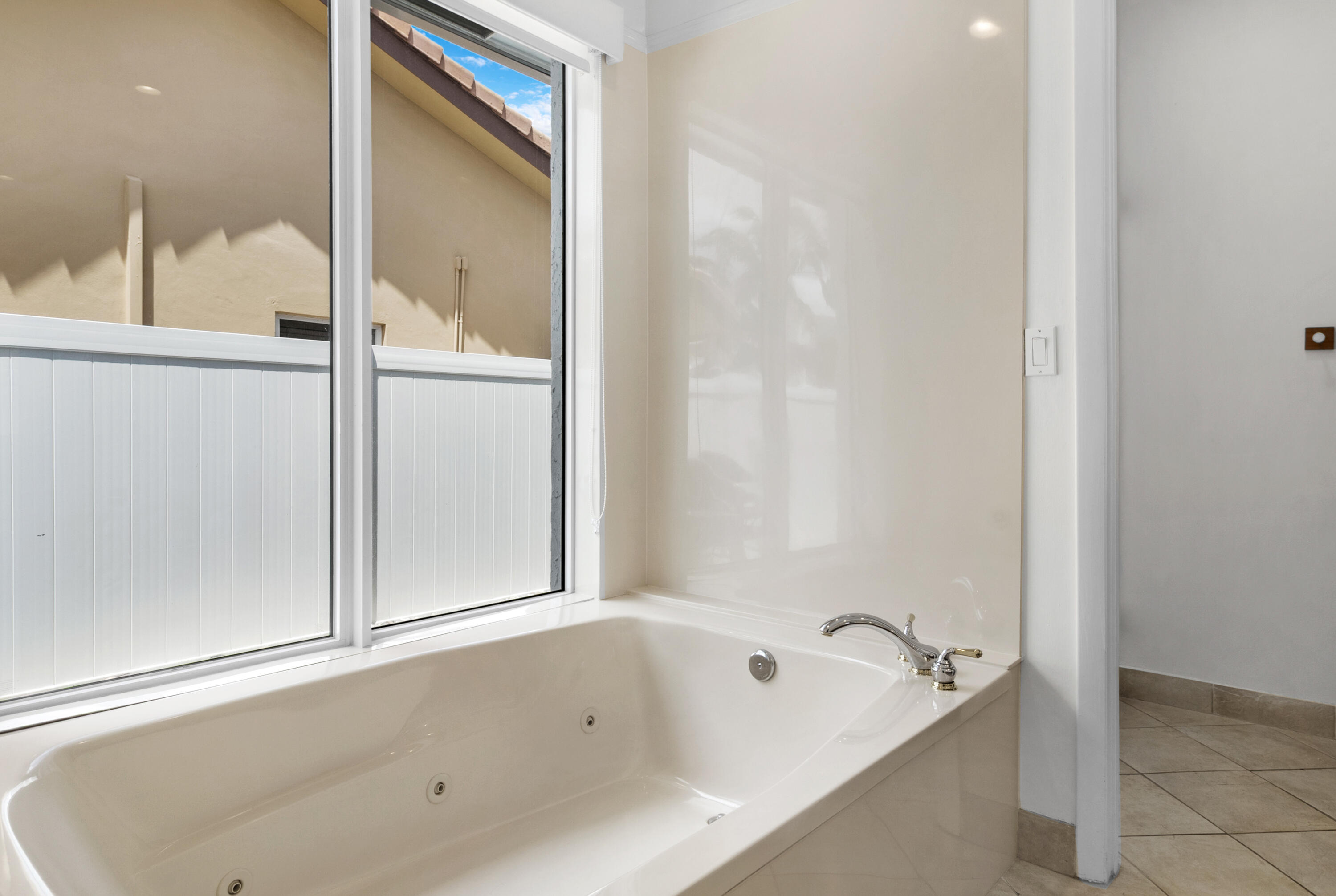 3312 NE 39th Street